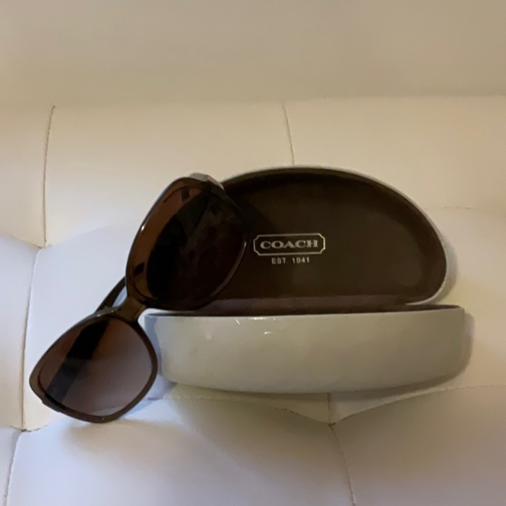 Coach HC 8032 L908 Perri Brown Sunglasses